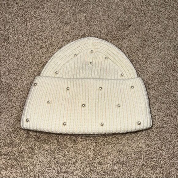 Goldbergh Valerie Hope Dream Beanie White Cream Pearl Worn Twice Ski Hat Apres